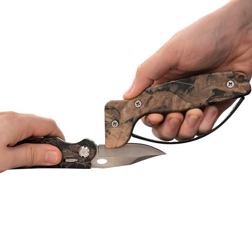 AccuSharp Camo Sharpener & Camo Sport Knife Combo