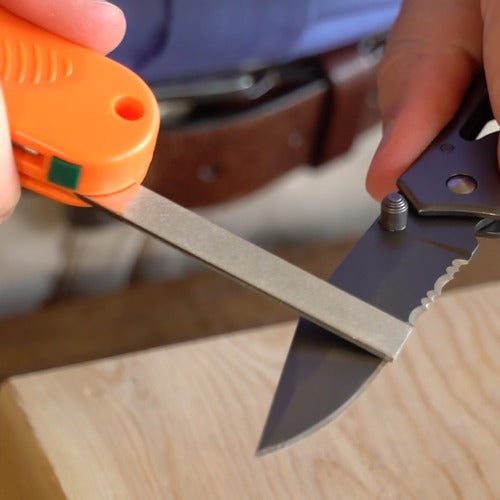 AccuSharp 4-in-1 Knife & Tool Sharpener - Blaze Orange
